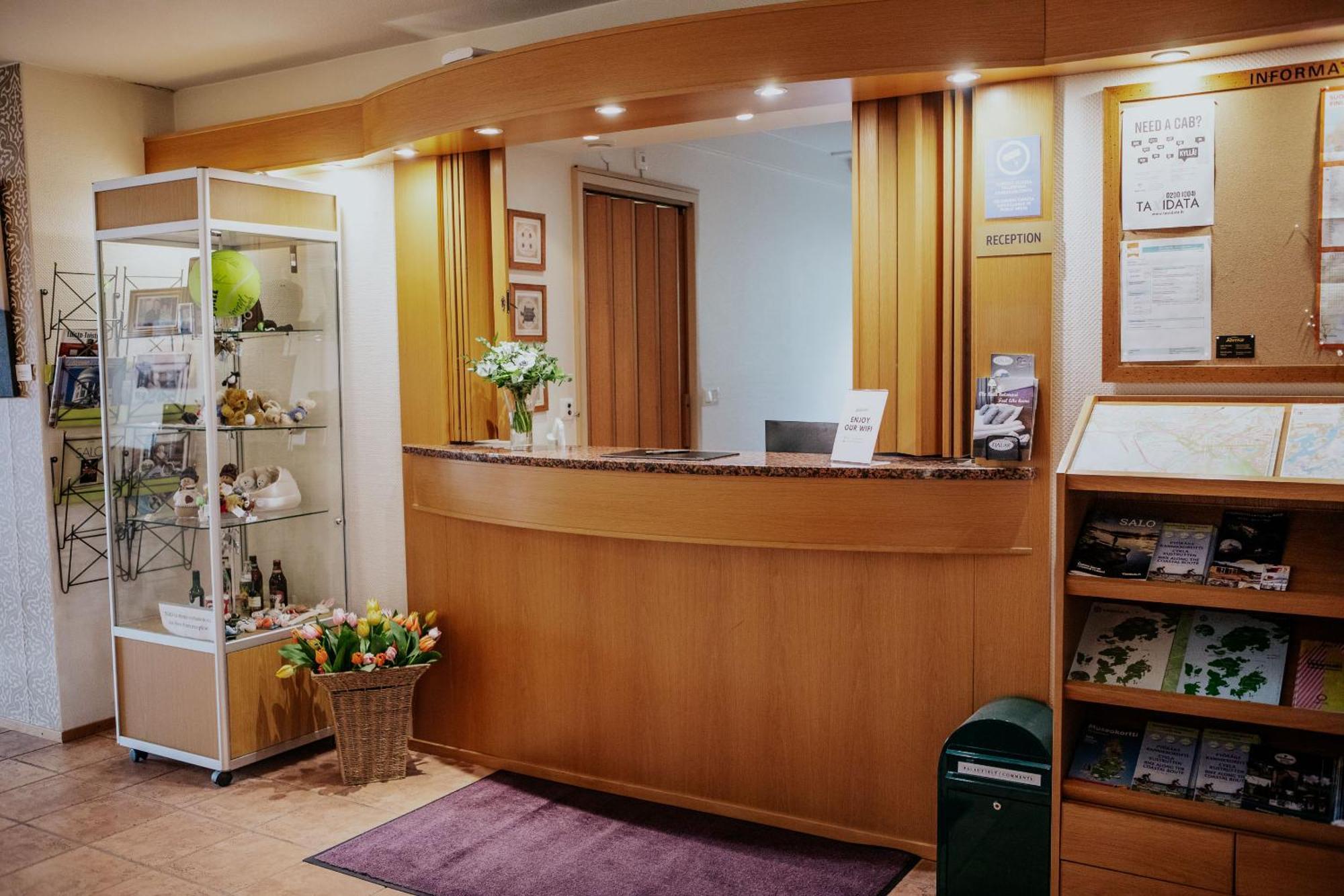 Hotel Fjalar Сало Экстерьер фото