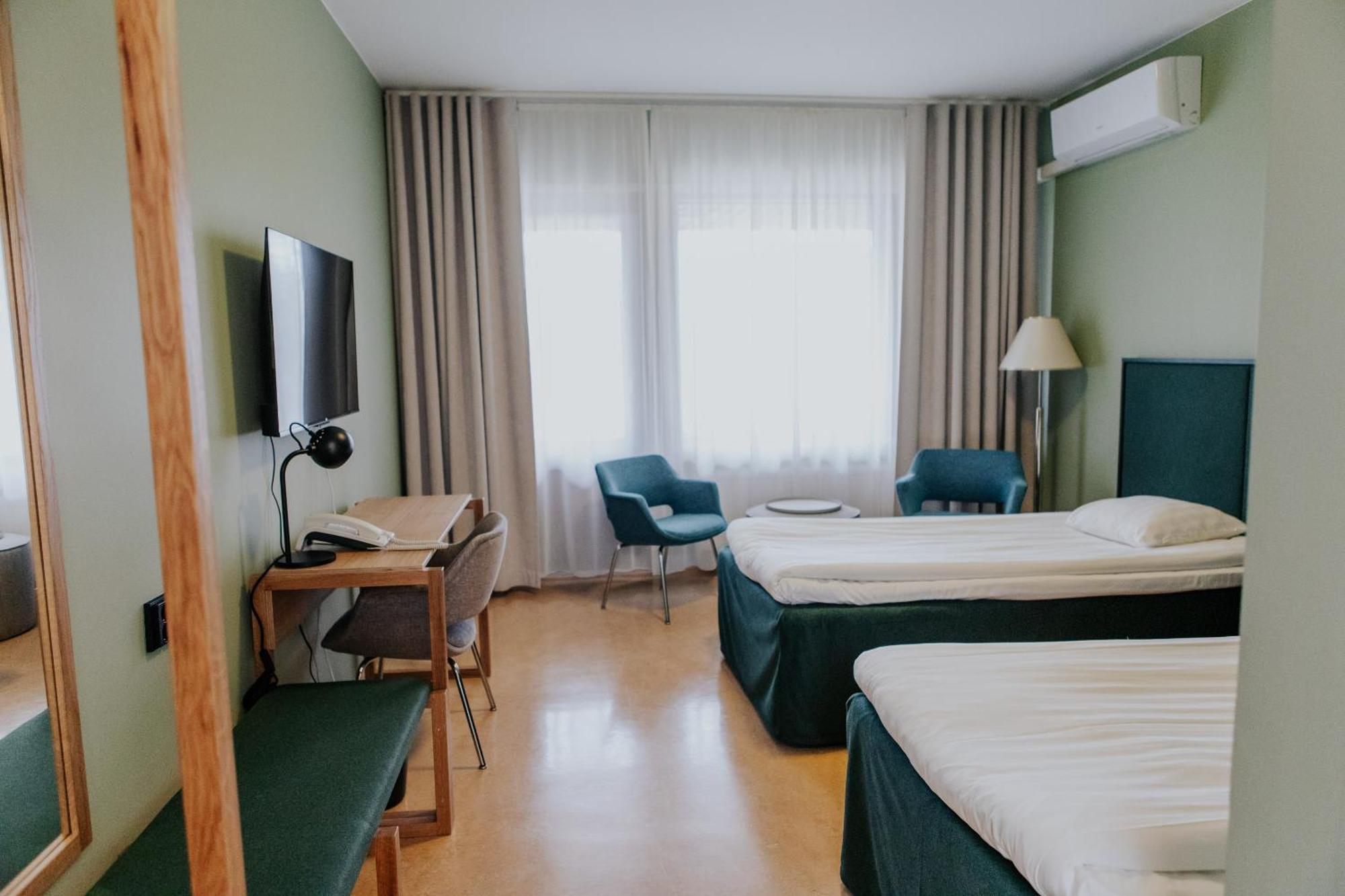 Hotel Fjalar Сало Экстерьер фото