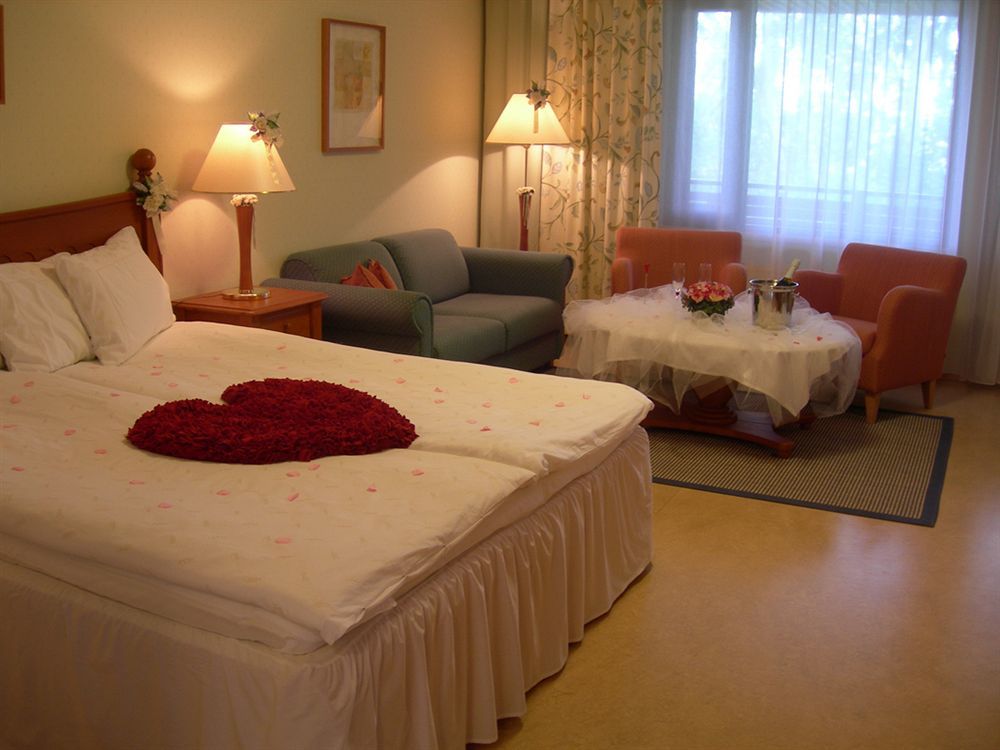 Hotel Fjalar Сало Экстерьер фото